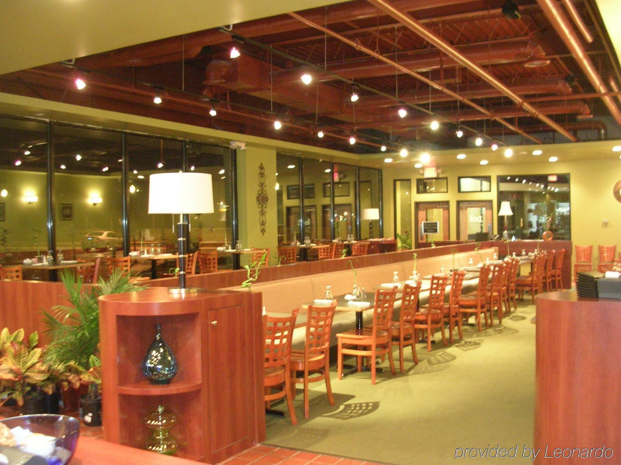 Four Points By Sheraton Detroit Novi Exterior photo